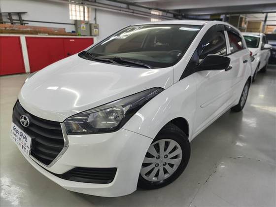 HYUNDAI HB20 1.0 COMFORT 12V FLEX 4P MANUAL HYUNDAI HB20 1.0 COMFORT 12V FLEX 4P MANUAL